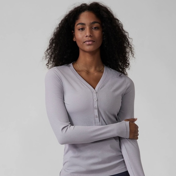 Athleta Tops - Athleta Uptempo Ribbed Henley In Norwegian Gray